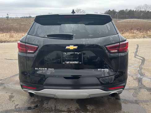 Used 2023 Chevrolet Blazer LT image 4