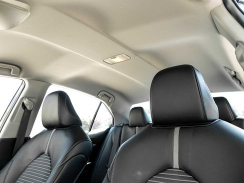 Used 2023 Toyota Camry SE w/ Convenience Package image 30