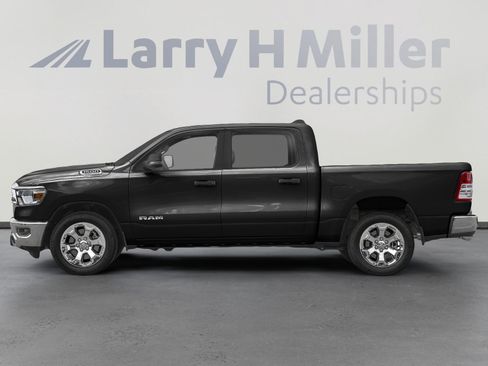 Used 2023 RAM 1500 Big Horn AWD/4WD image 3