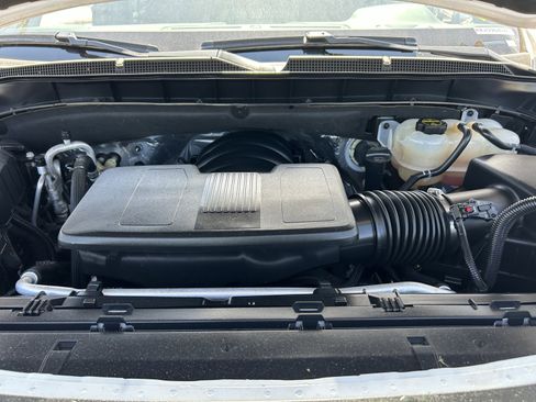 Certified 2024 Chevrolet Tahoe LT RWD image 33
