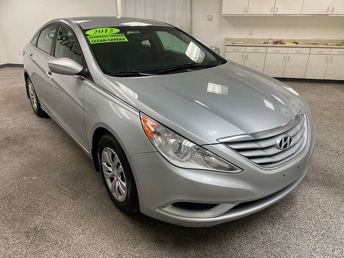 Used 2012 Hyundai Sonata GLS image 3