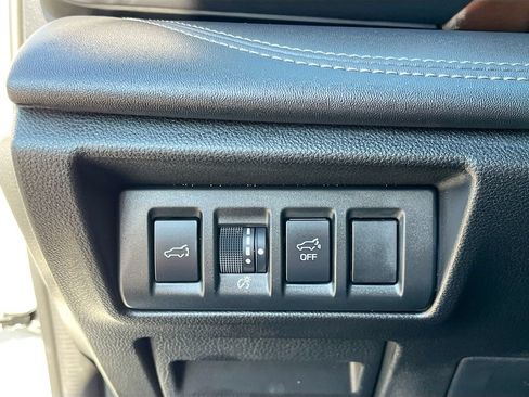 Used 2025 Subaru Outback Touring XT AWD/4WD image 10