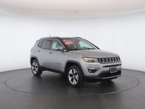 Certified 2019 Jeep Compass Limited w/ Safety & Security Group image 33