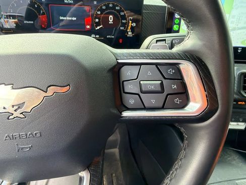 Used 2025 Ford Mustang GT RWD image 17