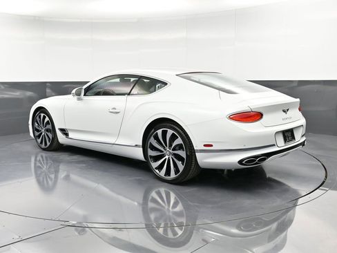 Used 2024 Bentley Continental GT image 3