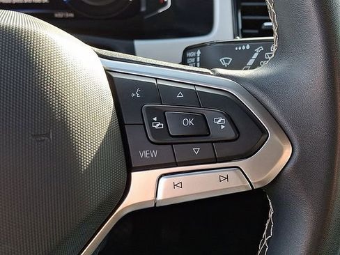 Used 2022 Volkswagen Atlas Cross Sport SE AWD/4WD image 22