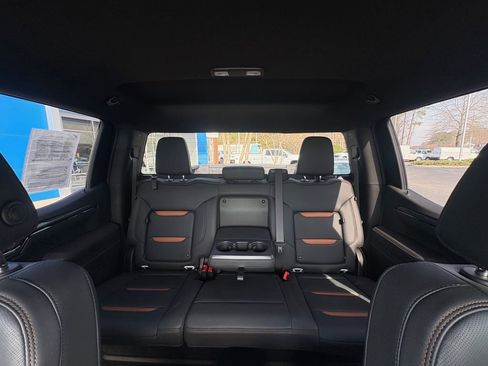 Used 2025 GMC Sierra 1500 AT4 image 16