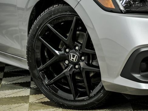 Used 2022 Honda Civic Sport image 3