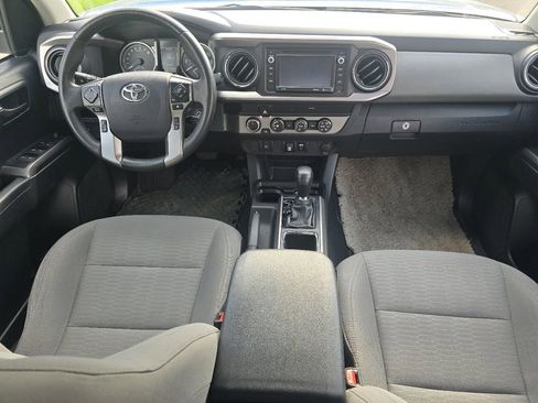Used 2019 Toyota Tacoma SR5 image 17