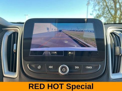 Used 2023 Chevrolet Malibu LT image 27