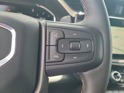Used 2026 GMC Sierra 1500 AT4 w/ Technology Package AWD/4WD image 43