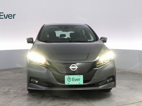 Used 2023 Nissan Leaf SV Plus image 3
