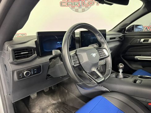 Used 2024 Ford Mustang GT RWD image 10