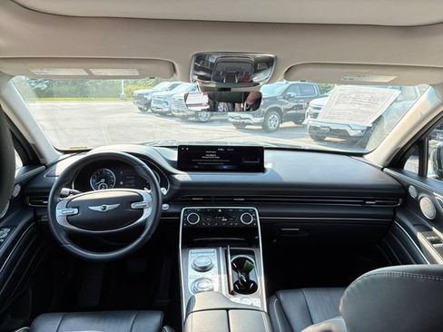 Used 2023 Genesis GV80 3.5T Advanced + AWD/4WD image 13
