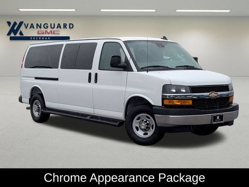 Used 2025 Chevrolet Express 3500 LT w/ LT Preferred Equipment Group RWD image 1