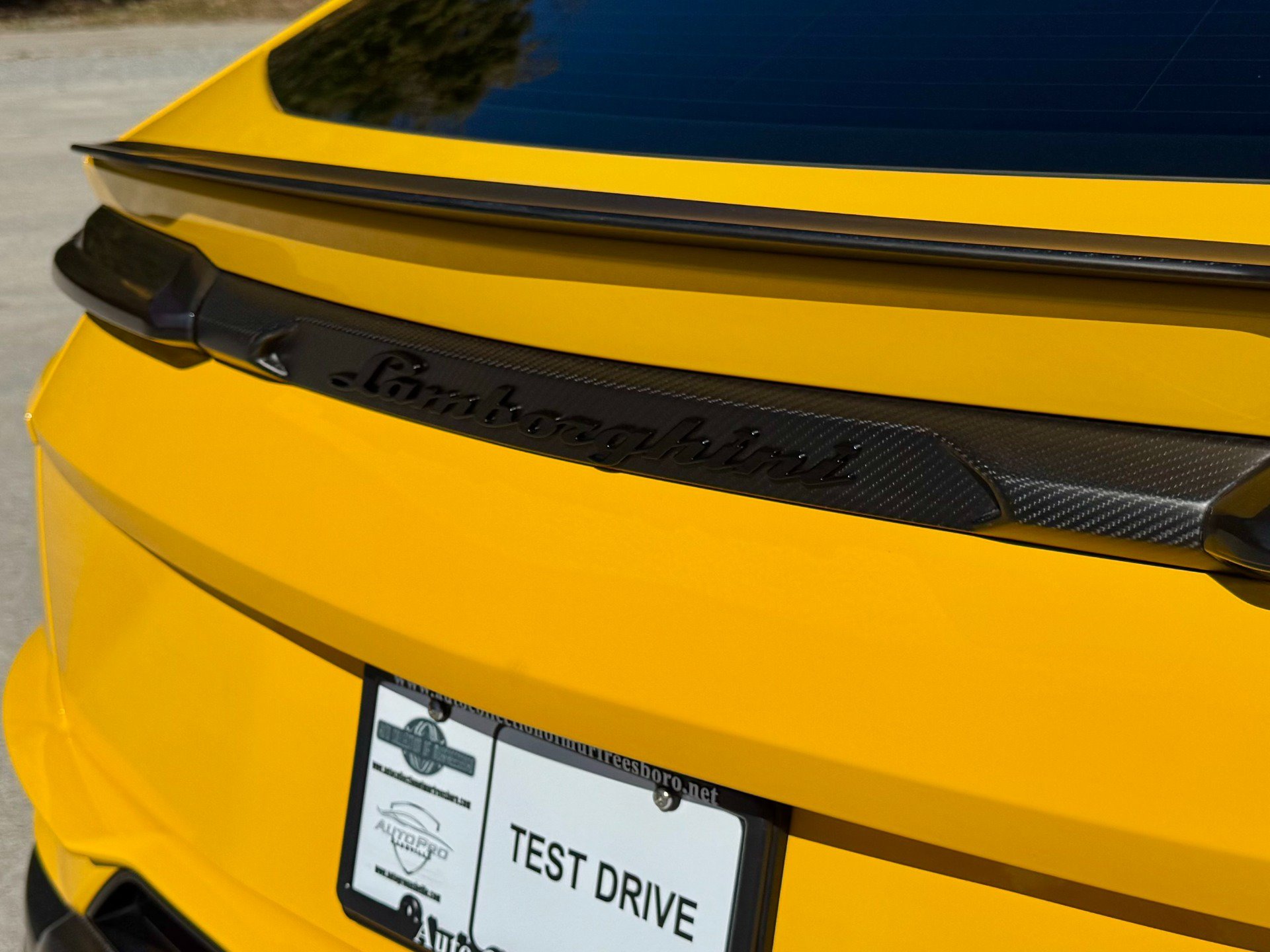 Used 2024 Lamborghini Urus Performante AWD/4WD image 89