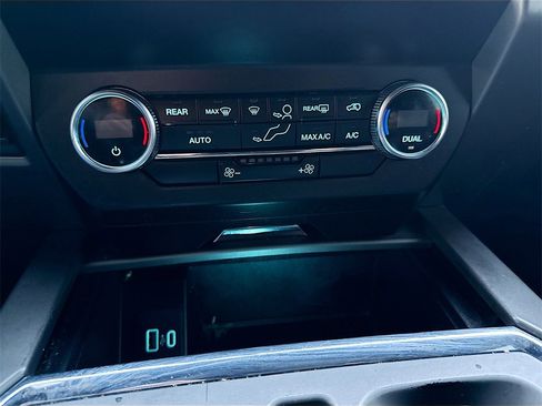 Used 2020 Ford Expedition XLT w/ Equipment Group 201A image 17