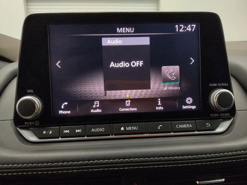 Used 2021 Nissan Rogue S FWD image 25