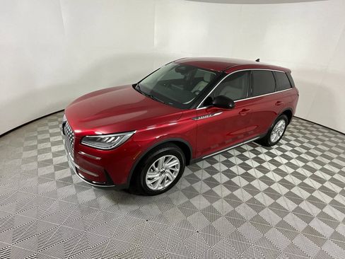 Used 2025 Lincoln Corsair FWD image 9