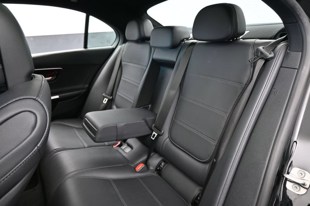 Used 2025 Mercedes-Benz C 300 Sedan image 34