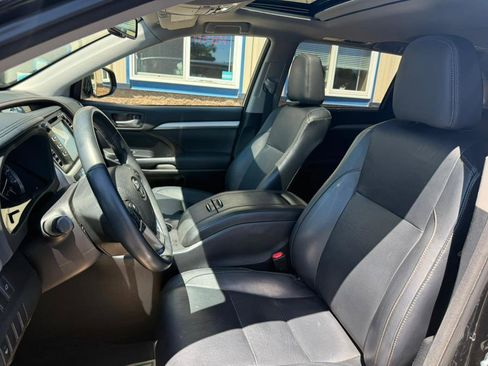 Used 2015 Toyota Highlander XLE image 15