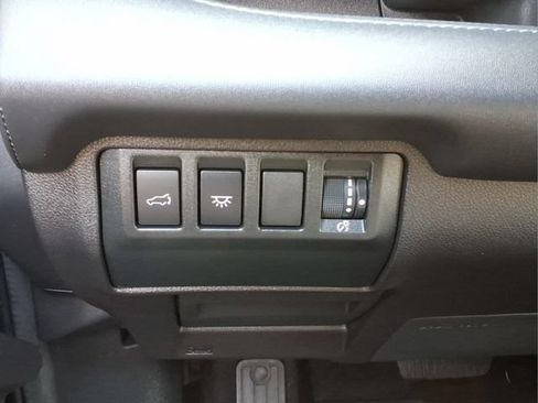 Used 2025 Subaru Ascent Limited w/ Popular Package #2 AWD/4WD image 22