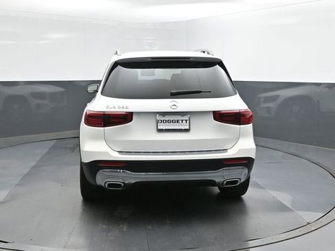 Certified 2025 Mercedes-Benz GLB 250 image 5