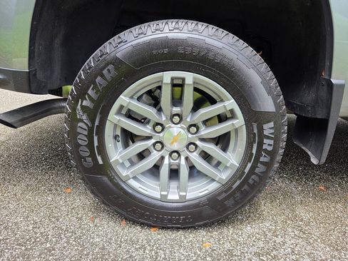 Used 2025 Chevrolet Colorado LT RWD image 24
