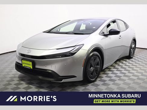 Used 2023 Toyota Prius LE FWD image 1
