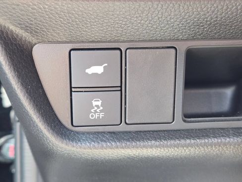 Certified 2025 Acura ADX AWD image 30