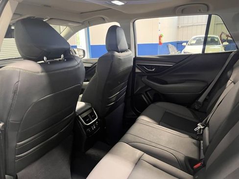 Used 2025 Subaru Outback Onyx Edition XT image 18