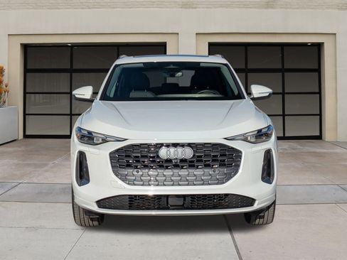 Used 2025 Audi Q5 2.0T Premium w/ Convenience Package image 6