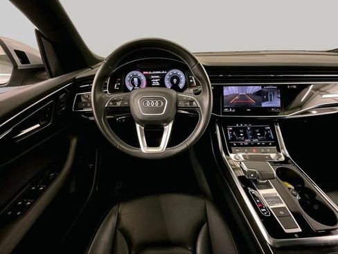 Used 2024 Audi Q8 Premium w/ Convenience Package AWD/4WD image 5