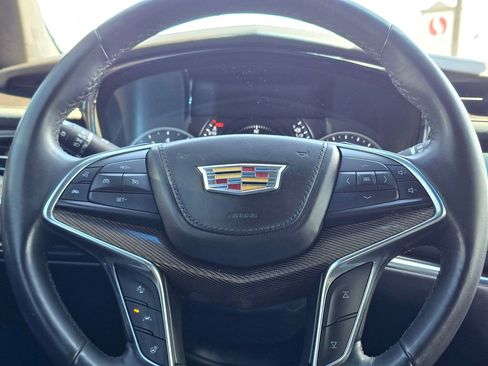 Used 2018 Cadillac XT5 Platinum w/ Driver Assist Package AWD/4WD image 24