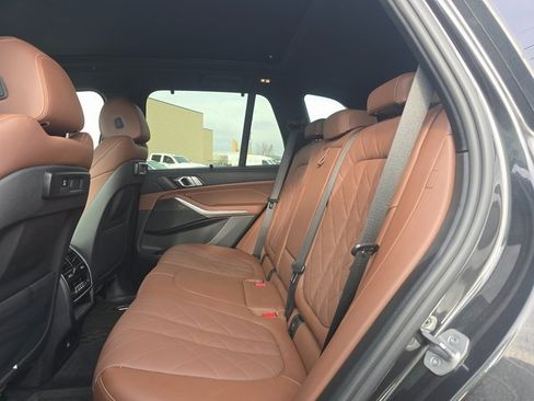 Used 2023 BMW X5 xDrive40i w/ Premium Package image 13