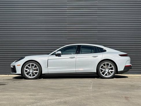New 2026 Porsche Panamera 4 image 2