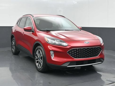Used 2020 Ford Escape SEL FWD image 3
