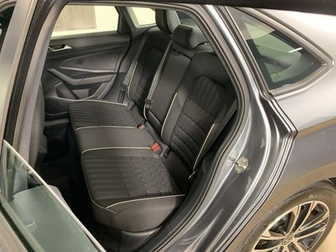 Used 2022 Volkswagen Jetta Sport image 30