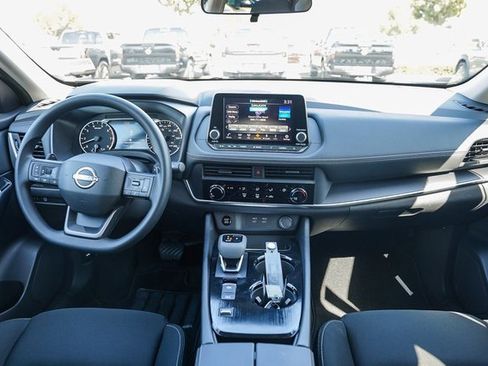 New 2026 Nissan Rogue S image 13