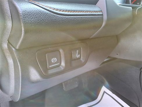 Used 2021 GMC Acadia AT4 w/ Preferred Package image 19