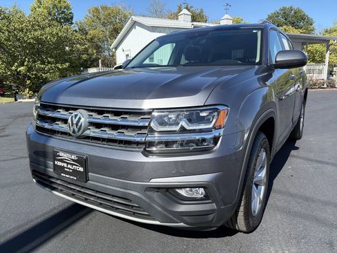 Used 2018 Volkswagen Atlas SE image 1