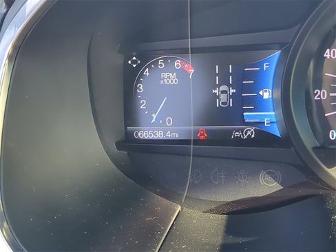 Used 2020 Ford Edge Titanium image 33