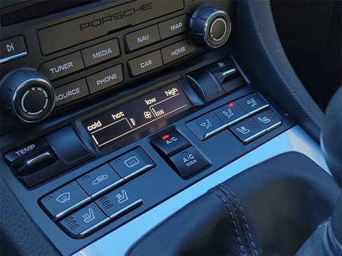 Certified 2018 Porsche 718 Cayman image 28