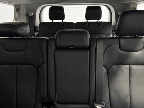 Used 2022 Jeep Grand Cherokee L Limited RWD image 25
