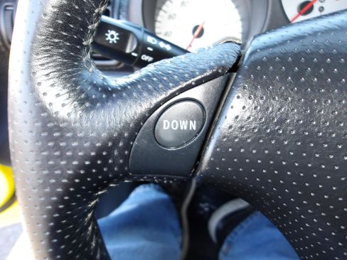 Used 2003 Toyota MR2 RWD image 19
