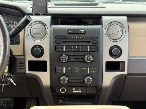 Used 2011 Ford F150 XLT w/ XLT Chrome Pkg image 18