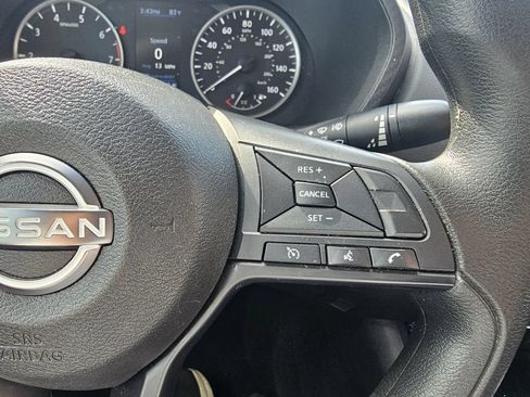 Used 2024 Nissan Sentra S FWD image 33