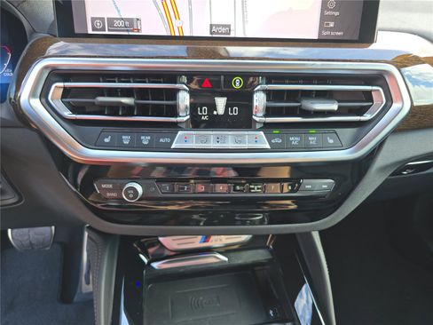 Used 2024 BMW X4 M40i image 29