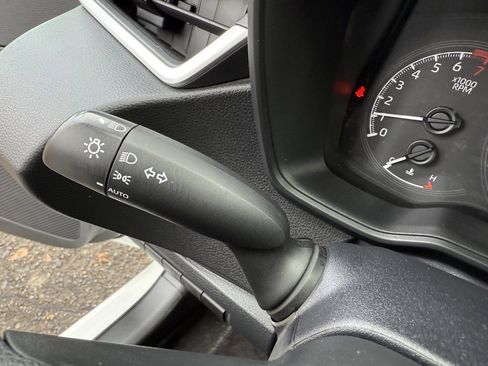 Used 2022 Toyota Corolla LE image 29