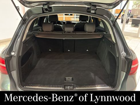 Used 2019 Mercedes-Benz GLC 300 4MATIC image 6